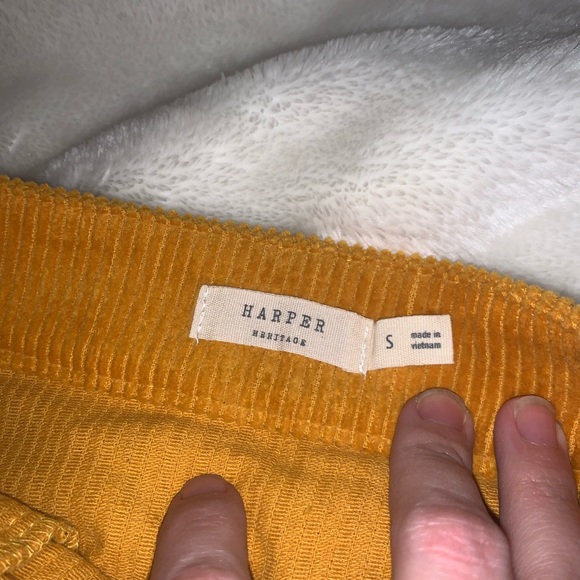 Yellow corduroy button up mini skirt - Picture 4 of 6